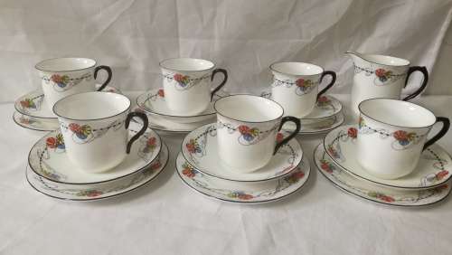1925 Shelley  'Balls of thread' trio set